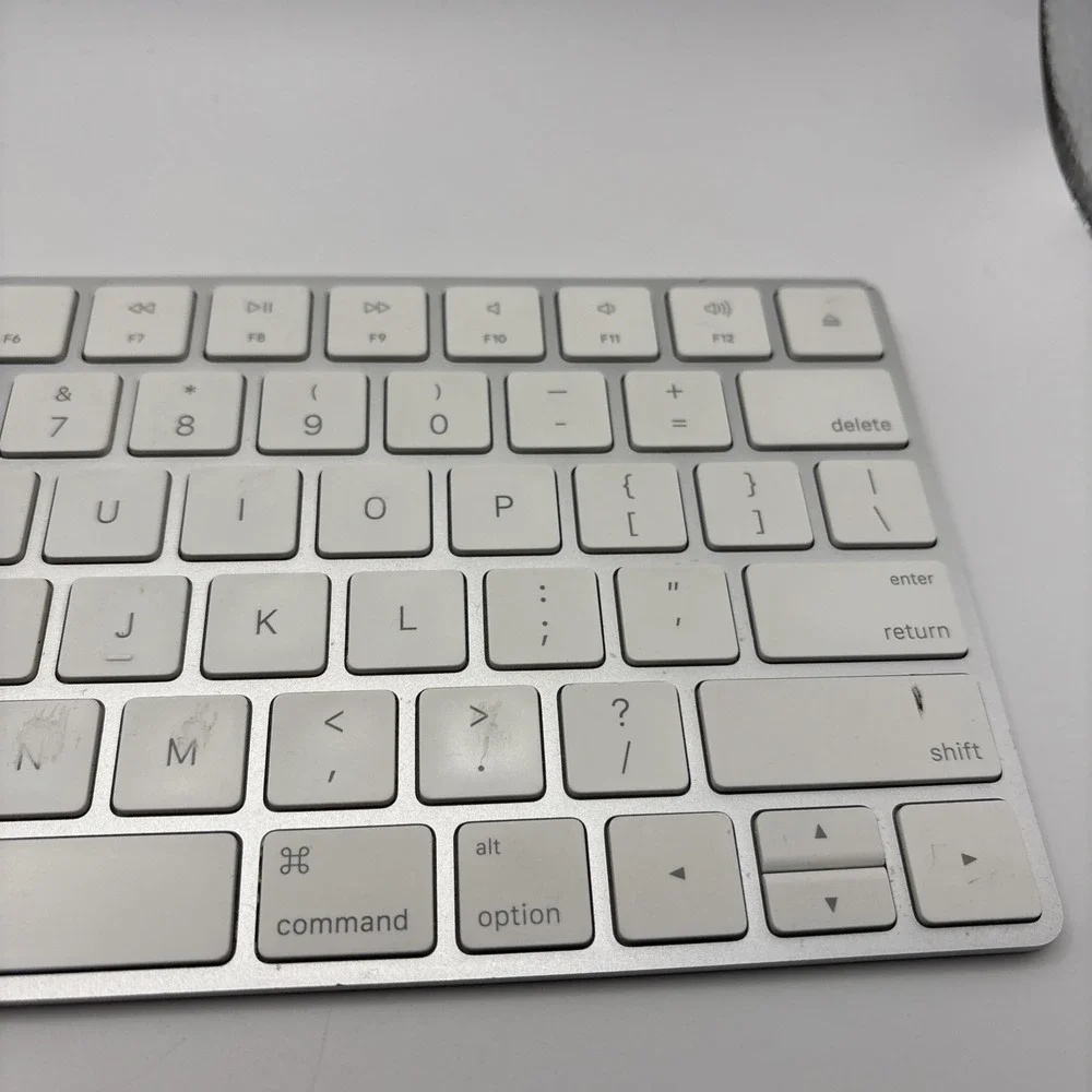 Apple Magic Keyboard A1644 Wireless Bluetooth & Rechargeable